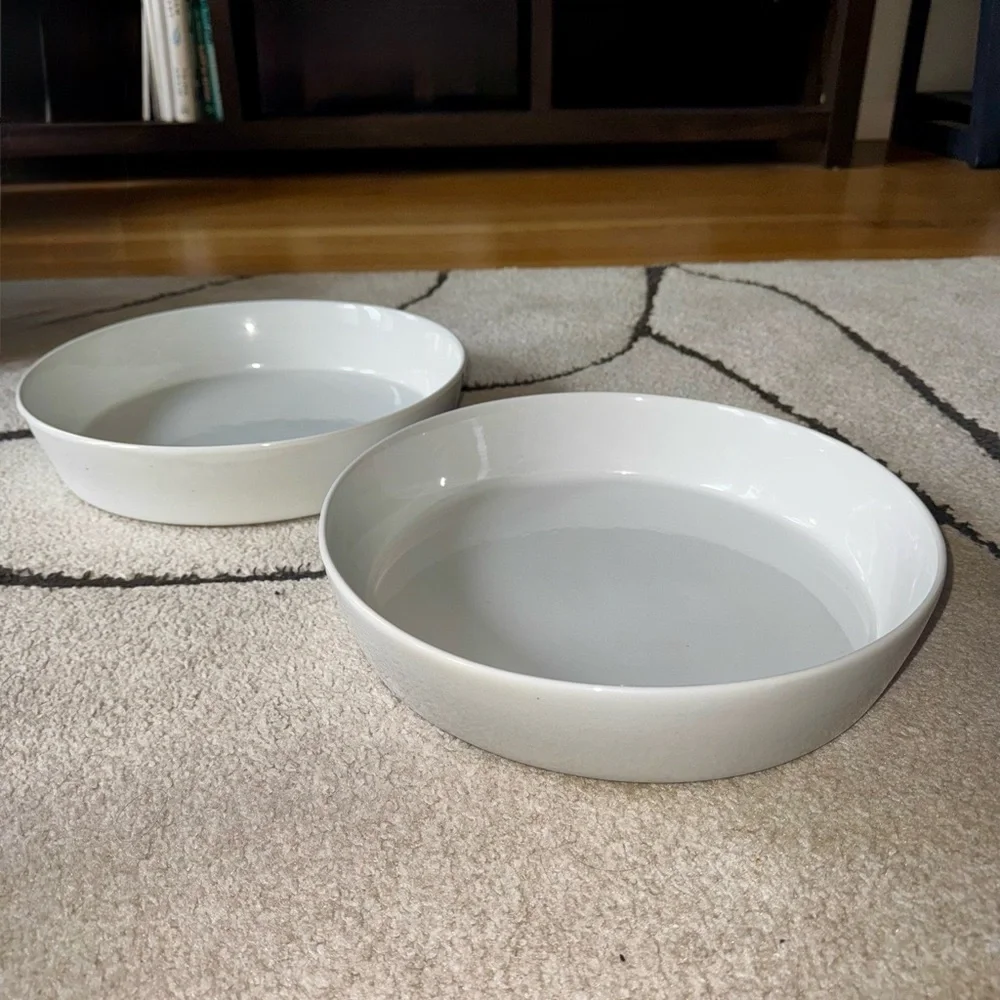 Crate & Barrel White 12” Chip / Serving Bowl